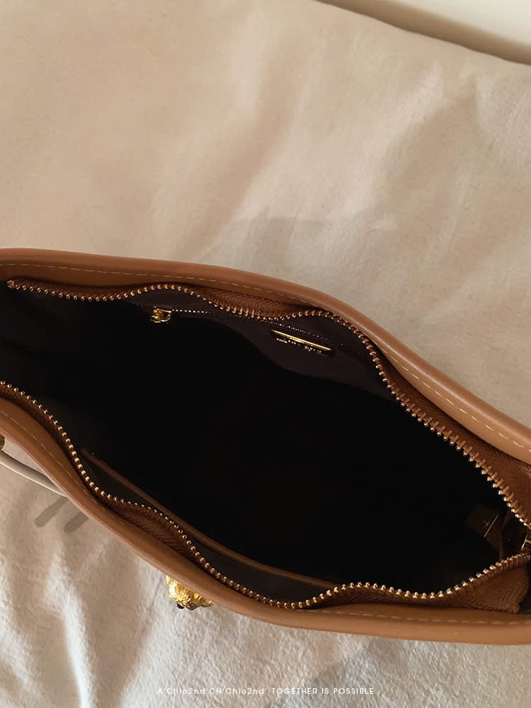 1e90de89-22d6-4643-8f80-6595130421f6