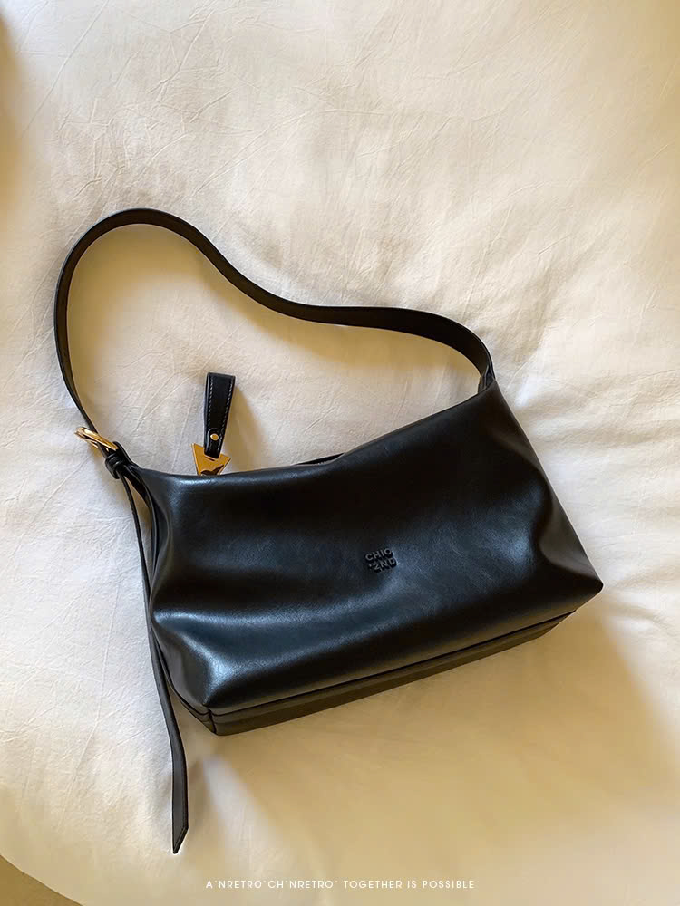 4b3fa761-435a-49a9-b8ee-194de5bc8bc4