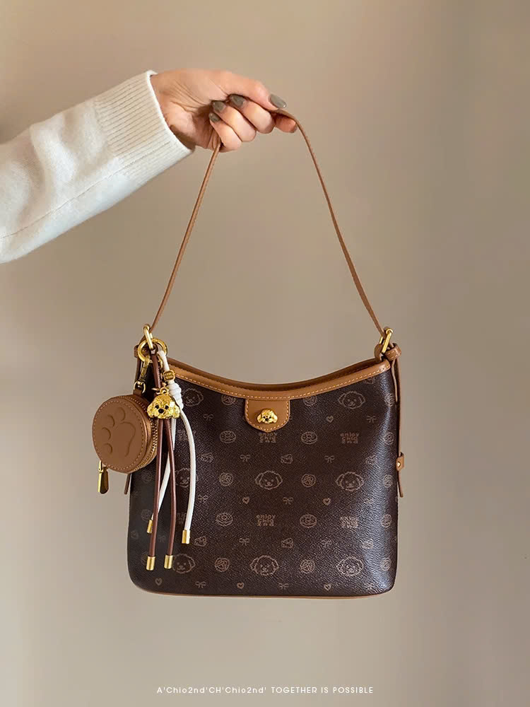 da2826ae-c03f-4f05-8c93-594d82bf4baf